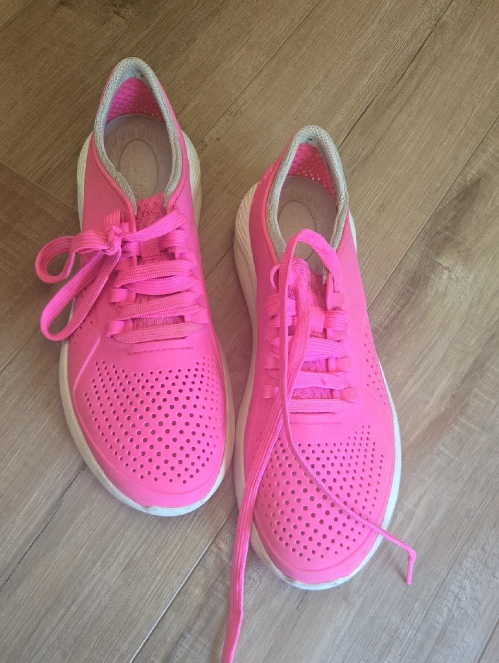 Classic Pink Crocs Clogs Ricelite Pacet – Size 10